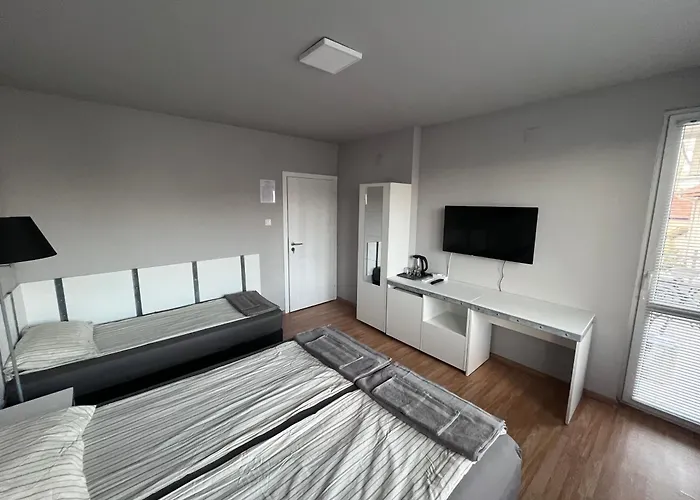 за гости Villy 卡赞勒克